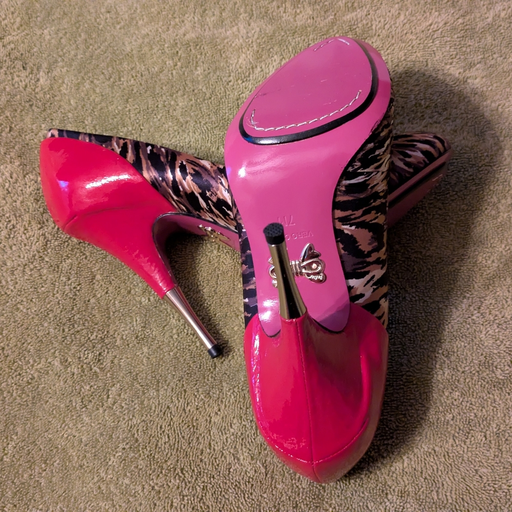 Betsey Johnson Animal Print Heels with Pink Soles - Picture 2 of 11
